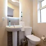 Urban Nest Townhouse 3*