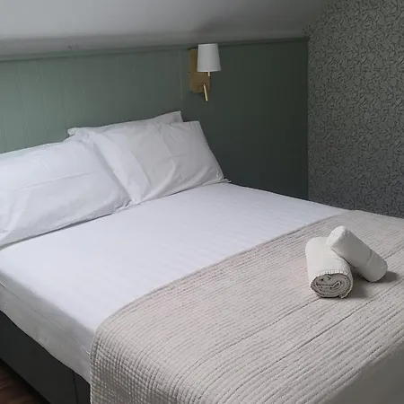 Bed & Breakfast Urban Nest Townhouse Galway