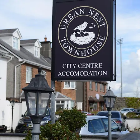 Bed & Breakfast Urban Nest Townhouse 3*