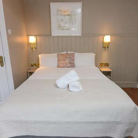 Urban Nest Townhouse Bed and Breakfast Γκάλγουεϊ