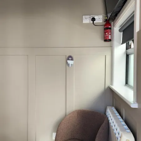 Urban Nest Townhouse Bed & Breakfast