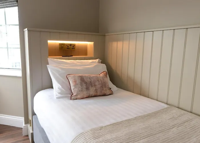 Alojamento de Acomodação e Pequeno-almoço Urban Nest Townhouse Galway