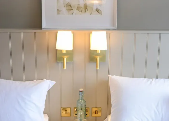 Urban Nest Townhouse Bed and Breakfast 3*
