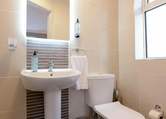 Urban Nest Townhouse 3*