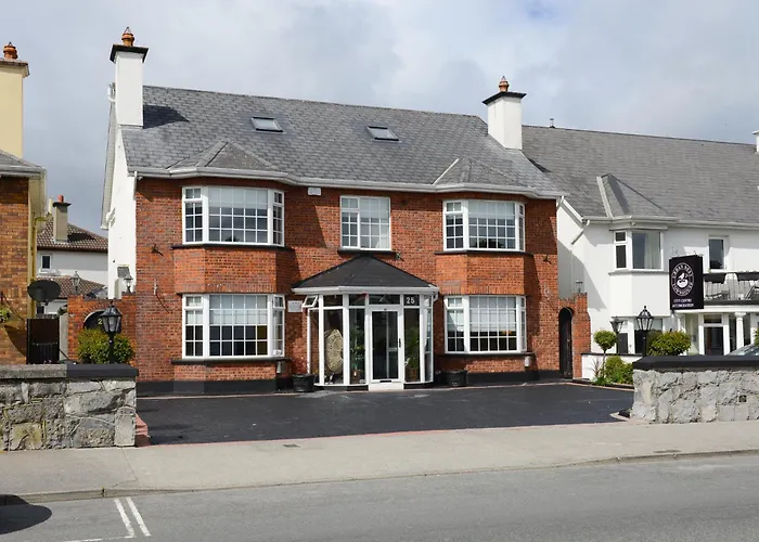 Urban Nest Townhouse Bed & Breakfast 3*