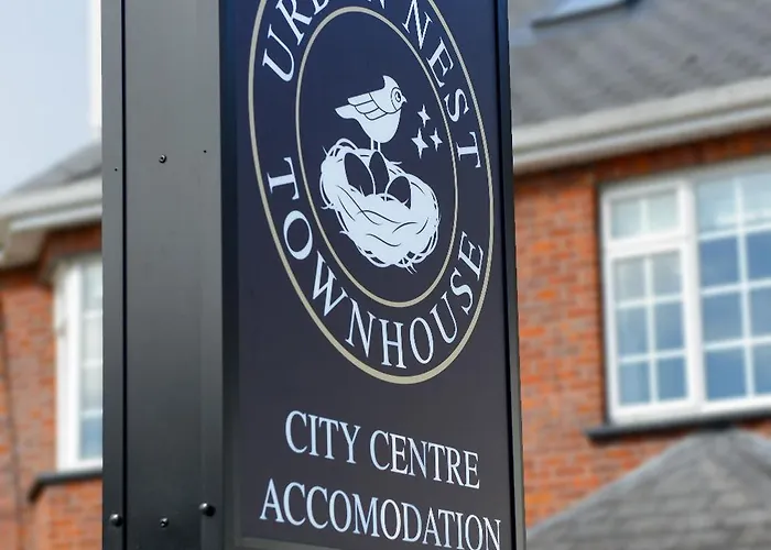 Urban Nest Townhouse 3*