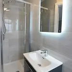 Urban Nest Townhouse 3*